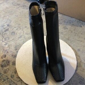 Womens NEW Azalea Wang Snake Print Heeled Boots Size 10